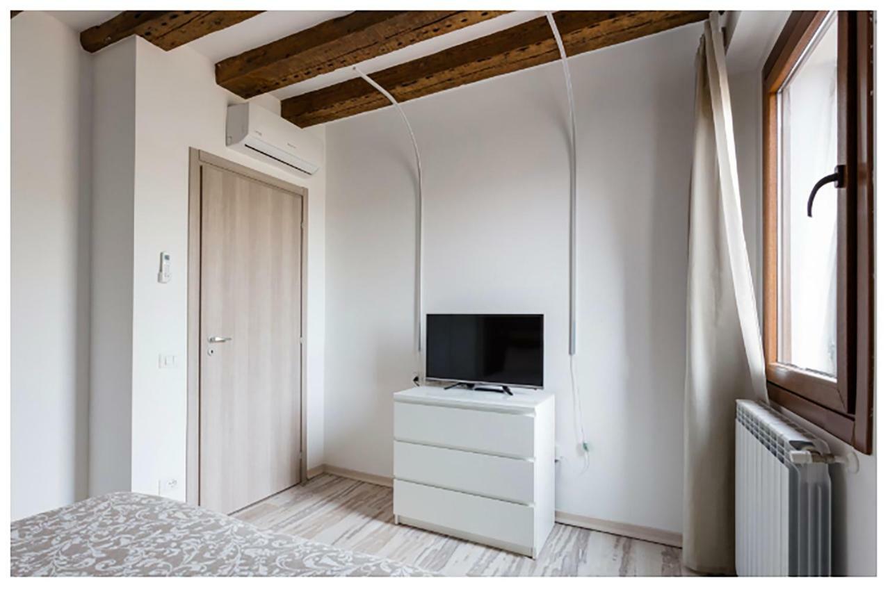 Biennale Family Apartment In Венеция Экстерьер фото